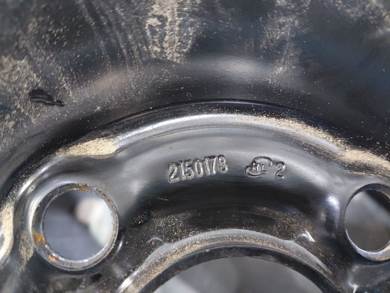 Recambio de neumatico repuesto para opel corsa e design referencia OEM IAM   