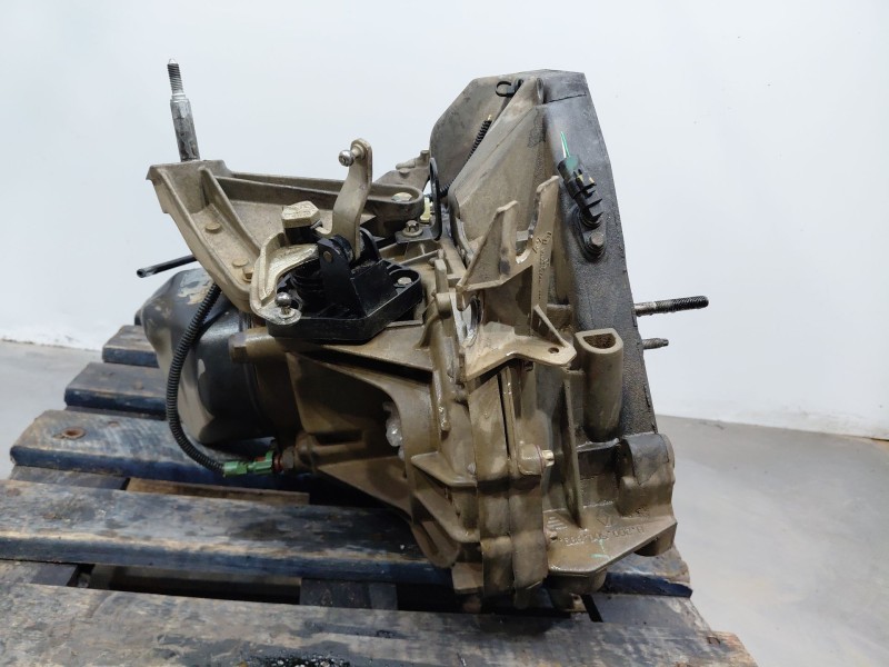 Recambio de caja cambios para renault kangoo combi referencia OEM IAM JR5156  