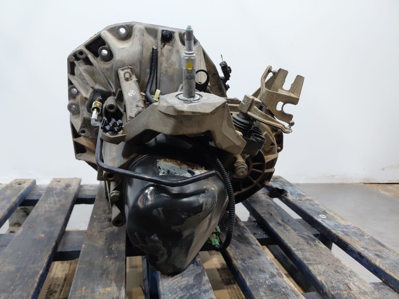 Recambio de caja cambios para renault kangoo combi referencia OEM IAM JR5156  