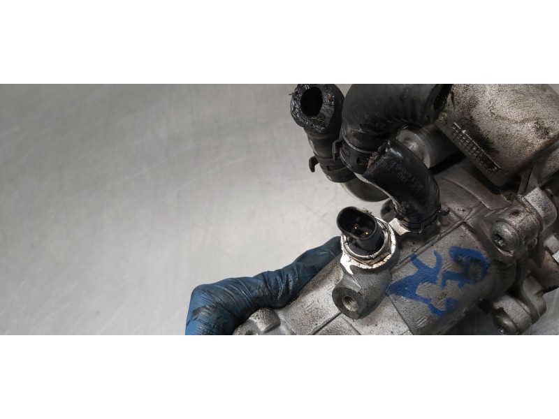 Recambio de caja mariposa para volkswagen caddy furgón/kombi furgón bluemotion referencia OEM IAM 04L128063AA  