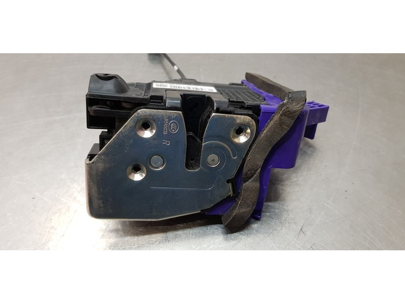 Recambio de cerradura puerta trasera derecha para kia carens ( ) concept referencia OEM IAM 81420A4030  