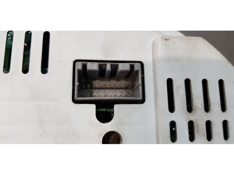 Recambio de cuadro instrumentos para ssangyong rexton rx 270 plus / 270 xdi plus referencia OEM IAM 8022008202   Recambio de cuadro instrumentos para ssangyong rexton rx 270 plus / 270 xdi plus referencia OEM IAM 8022008202