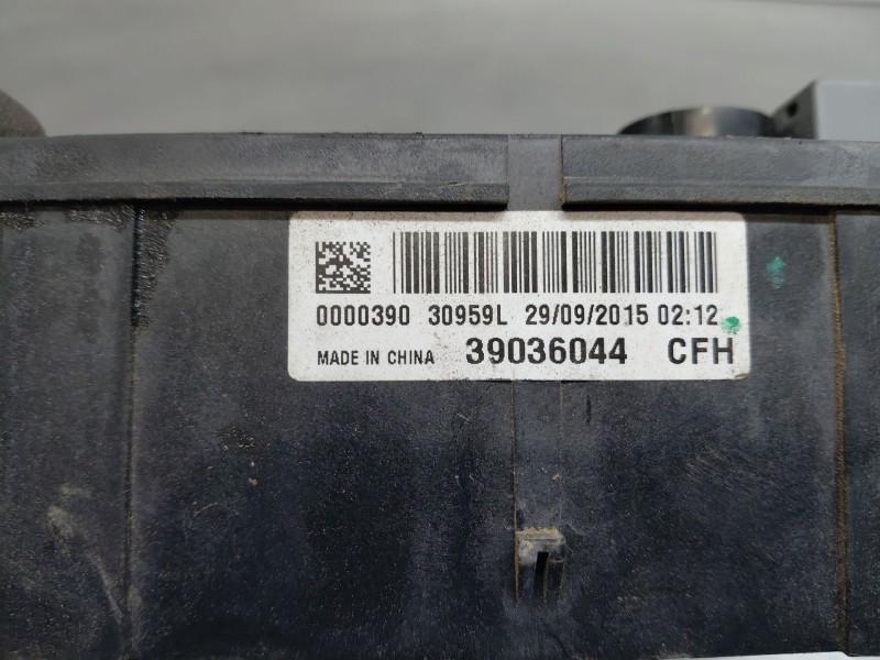 Recambio de caja reles / fusibles para opel corsa e design referencia OEM IAM   