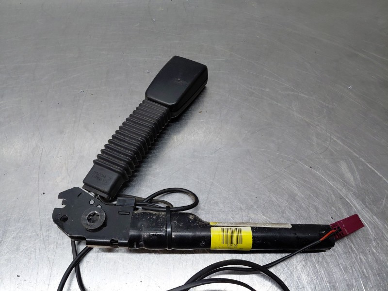 Recambio de pretensor airbag izquierdo para ford focus berlina (cap) ghia referencia OEM IAM   