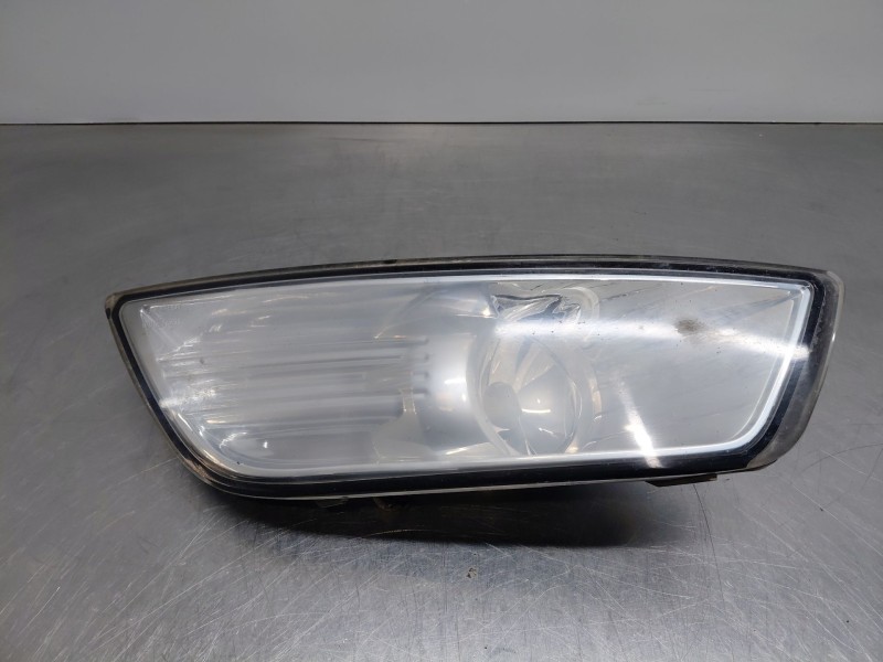 Recambio de faro antiniebla derecho para ford mondeo ber. (ca2) referencia OEM IAM   