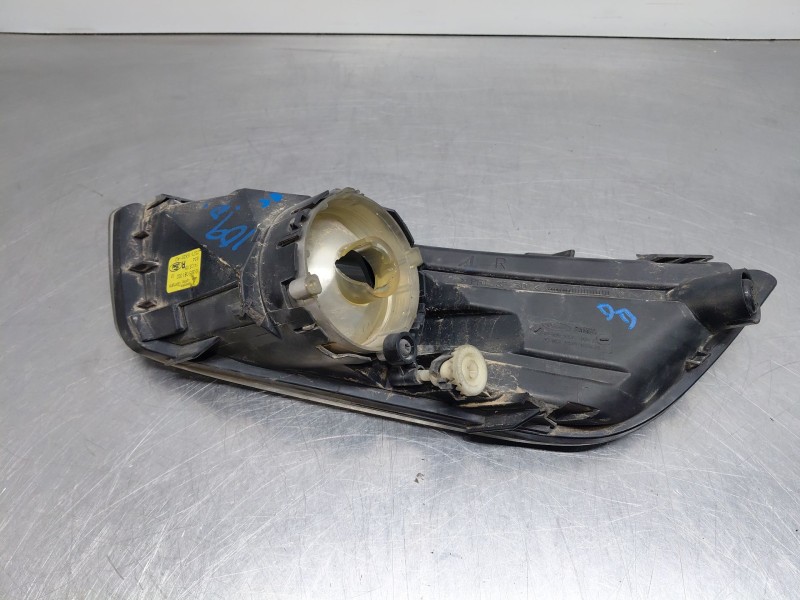 Recambio de faro antiniebla derecho para ford mondeo ber. (ca2) referencia OEM IAM   