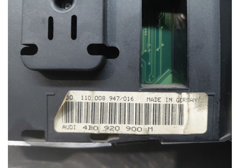 Recambio de cuadro instrumentos para audi a6 c5 (4b2, 4b4) 2.5 tdi referencia OEM IAM 4b0920900m 4B0920936QX 110008947