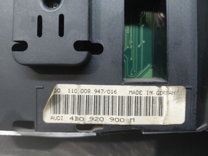 Recambio de cuadro instrumentos para audi a6 c5 (4b2, 4b4) 2.5 tdi referencia OEM IAM 4b0920900m 4B0920936QX 110008947
