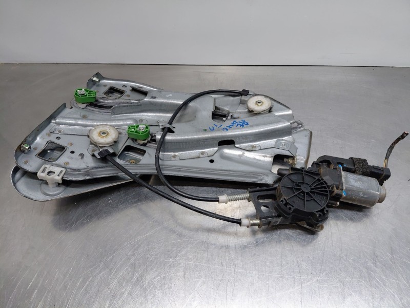 Recambio de elevalunas trasero derecho para renault megane ii coupé-cabriolet (em0/1_) 1.9 dci referencia OEM IAM   