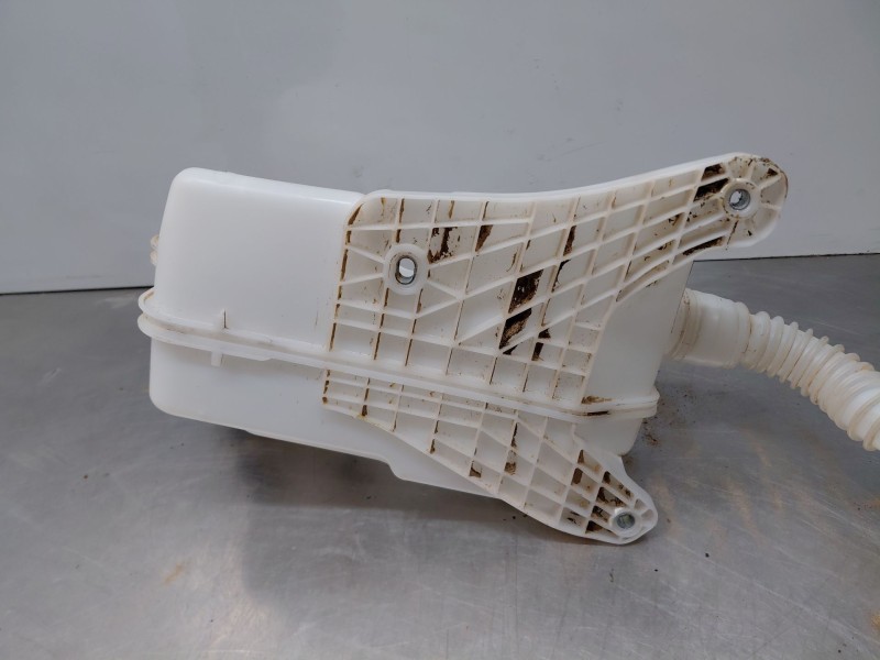 Recambio de deposito limpia para volkswagen t-cross advance referencia OEM IAM   