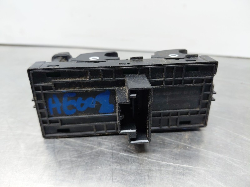 Recambio de mando elevalunas delantero izquierdo para volkswagen t-cross advance referencia OEM IAM   