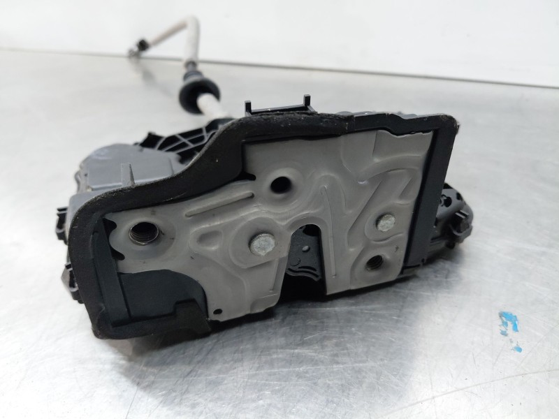 Recambio de cerradura puerta trasera derecha para volkswagen t-cross advance referencia OEM IAM   