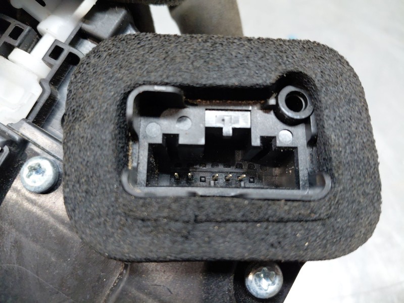 Recambio de cerradura puerta trasera derecha para volkswagen t-cross advance referencia OEM IAM   