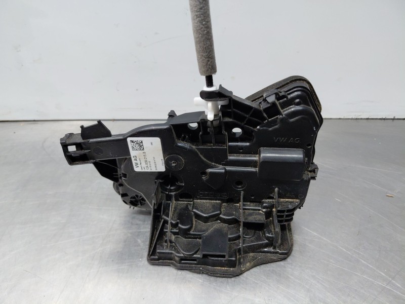 Recambio de cerradura puerta trasera izquierda para volkswagen t-cross advance referencia OEM IAM   