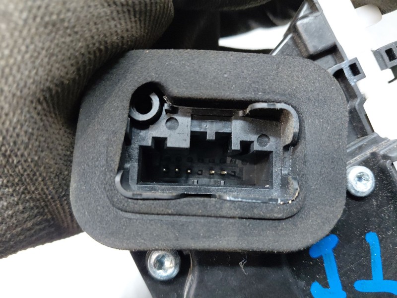 Recambio de cerradura puerta trasera izquierda para volkswagen t-cross advance referencia OEM IAM   