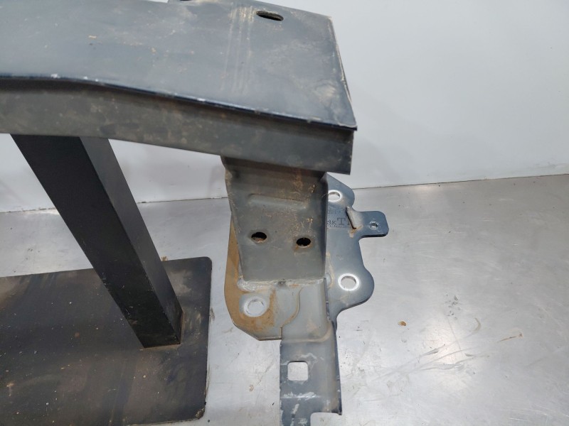 Recambio de refuerzo paragolpes delantero para ford kuga ecoblue referencia OEM IAM   