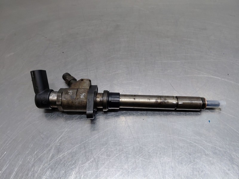 Recambio de inyector para ford mondeo ber. (ca2) referencia OEM IAM   