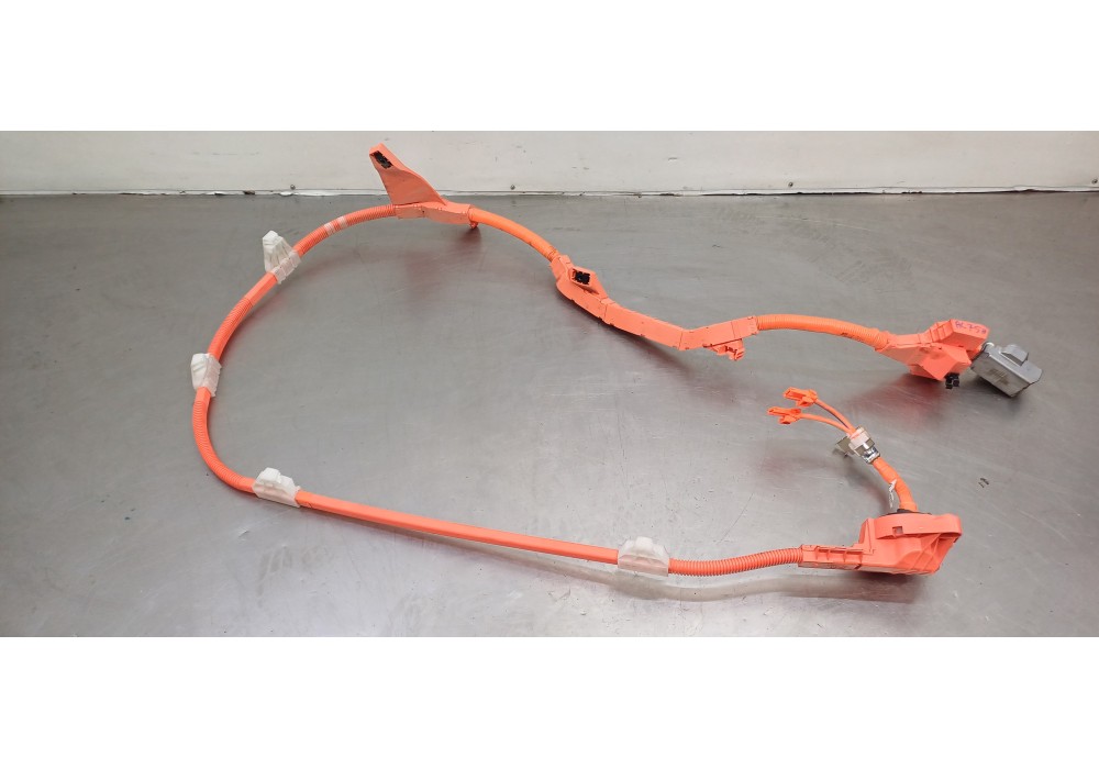 Recambio de cable positivo bateria - borne positivo para toyota corolla touring sports (e21) hybrid active referencia OEM IAM 82