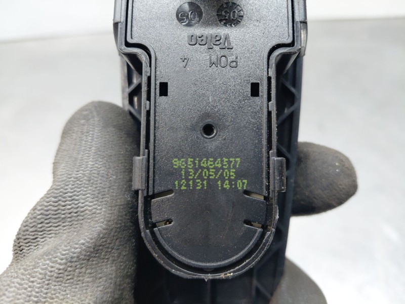 Recambio de mando elevalunas delantero izquierdo para citroën c4 i (lc_) 1.6 16v referencia OEM IAM   