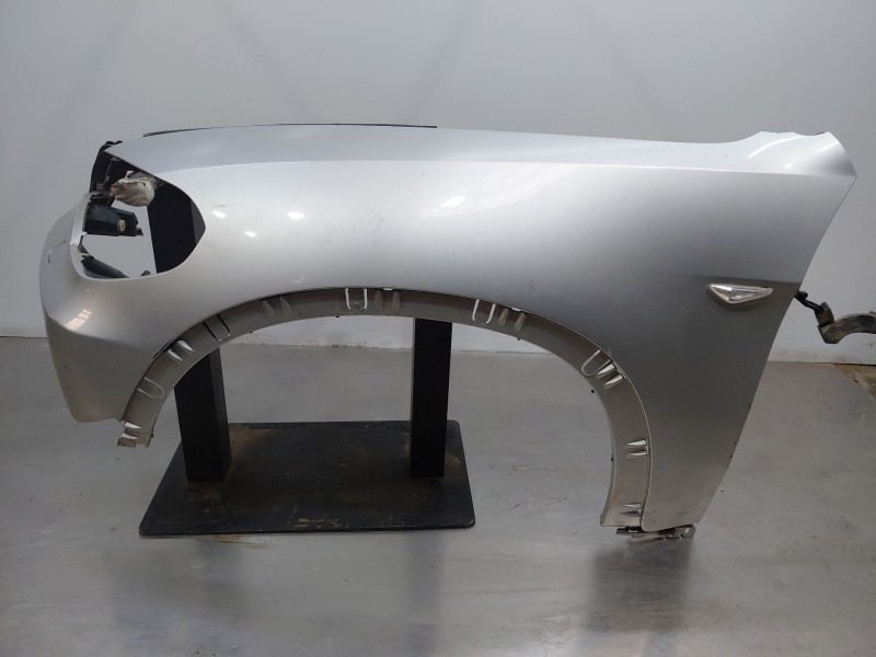 Recambio de aleta delantera izquierda para bmw x5 (e70) xdrive 30 d referencia OEM IAM   