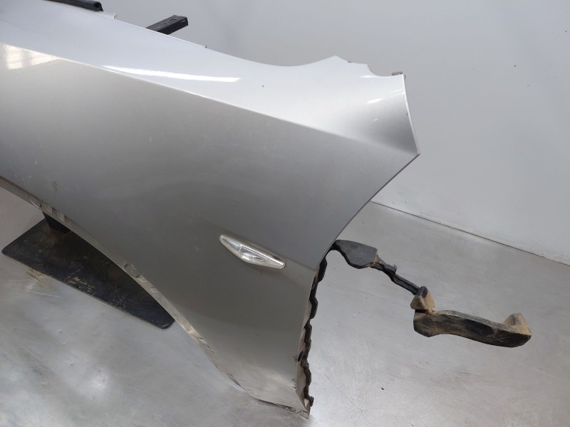 Recambio de aleta delantera izquierda para bmw x5 (e70) xdrive 30 d referencia OEM IAM   