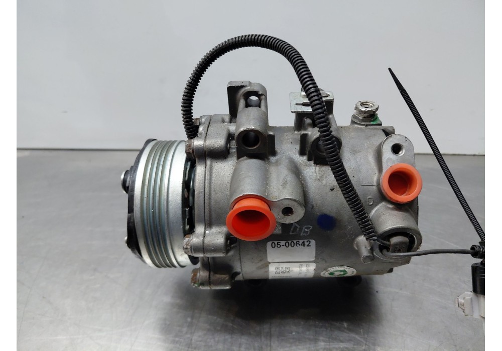 Recambio de compresor aire acondicionado para suzuki swift iii (mz, ez) 1.3 (rs 413) referencia OEM IAM   