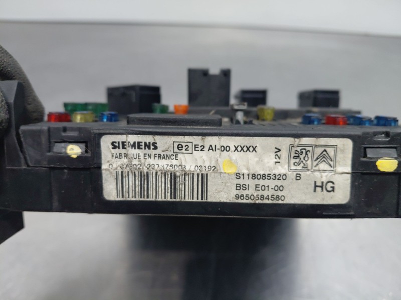 Recambio de caja reles / fusibles para citroën berlingo combi referencia OEM IAM   