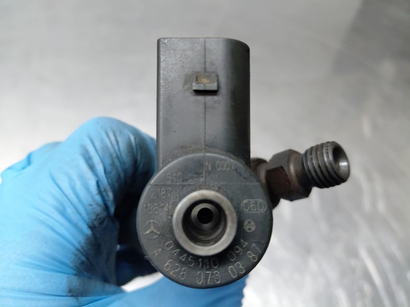 Recambio de inyector para mercedes-benz clase m (w163) 400 cdi referencia OEM IAM   