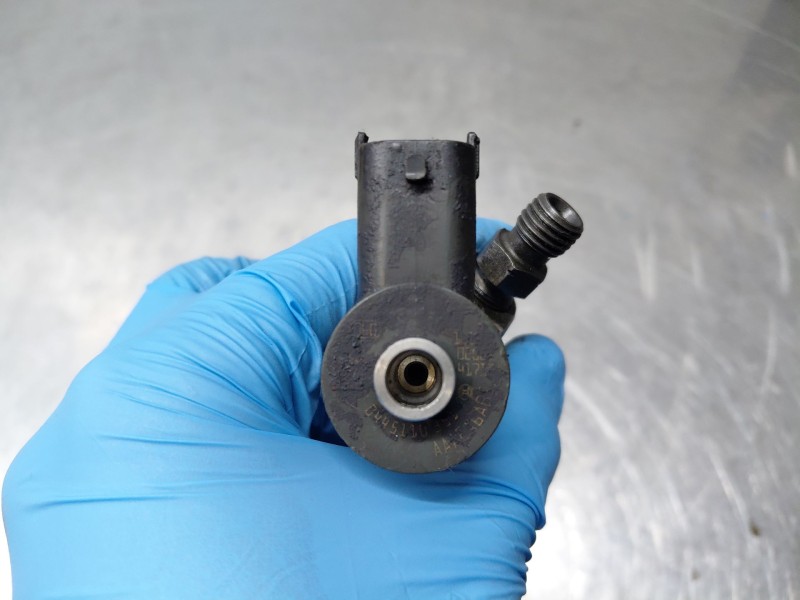 Recambio de inyector para peugeot bipper tepee active referencia OEM IAM   