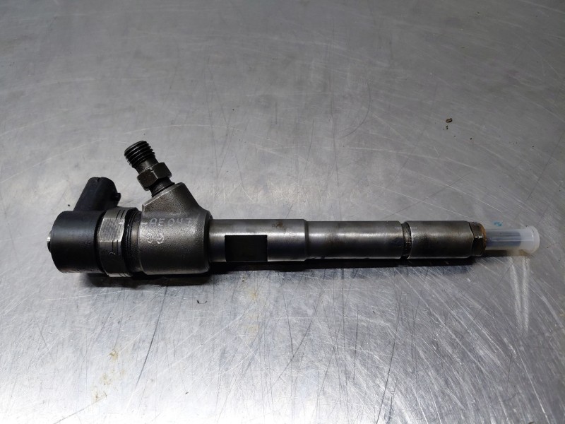 Recambio de inyector para peugeot bipper tepee active referencia OEM IAM   