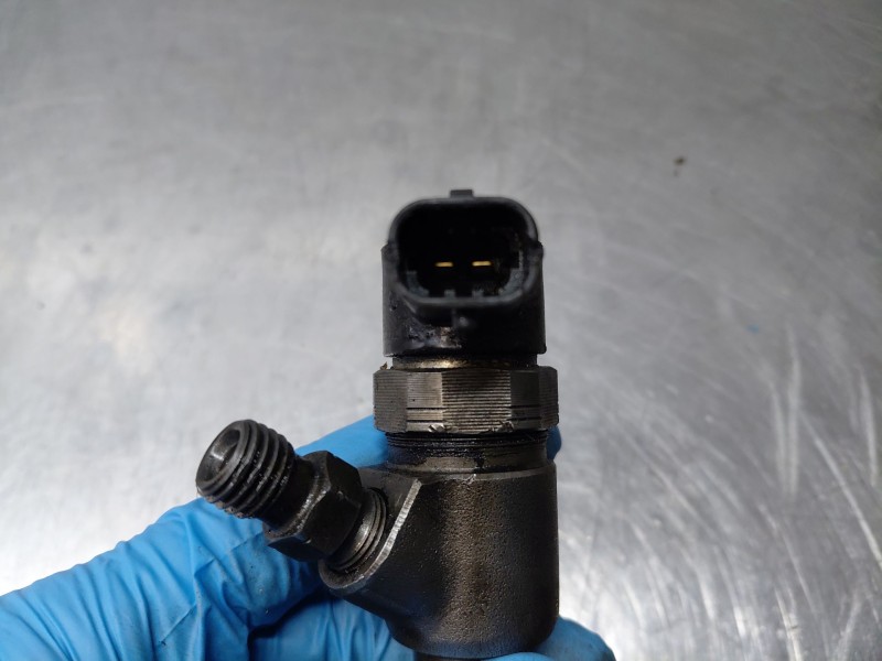 Recambio de inyector para peugeot bipper tepee active referencia OEM IAM   