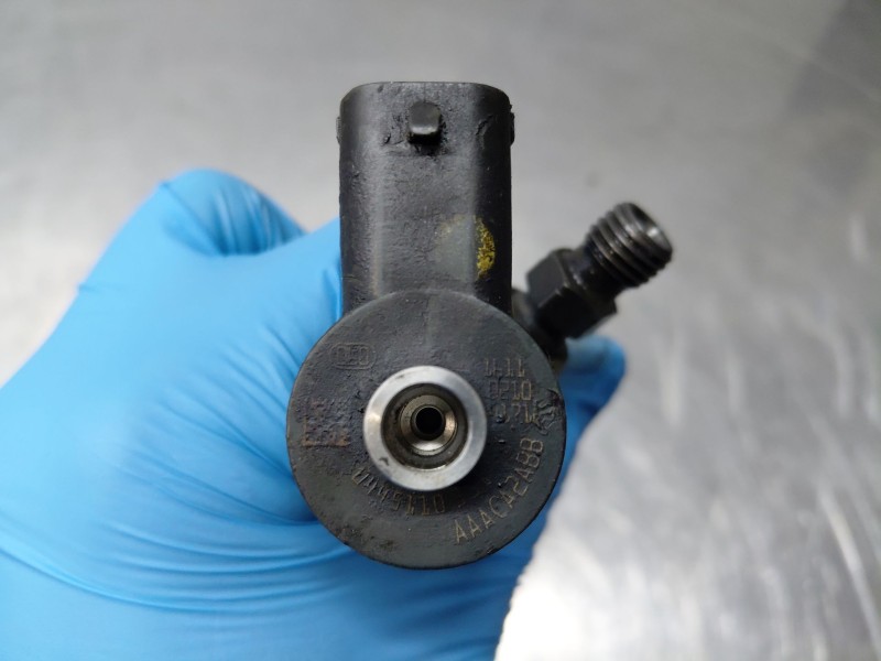 Recambio de inyector para peugeot bipper tepee active referencia OEM IAM   