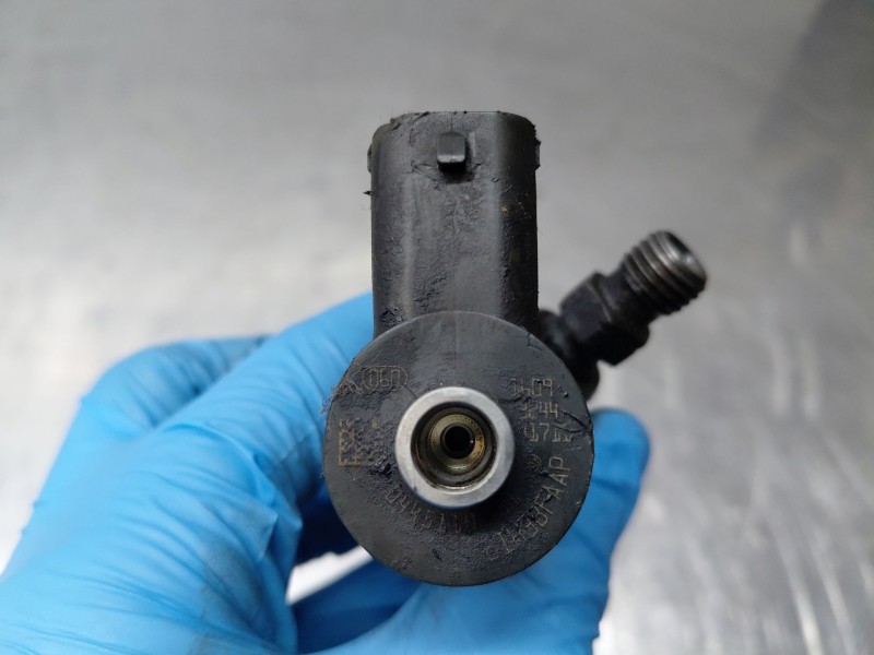 Recambio de inyector para peugeot bipper tepee active referencia OEM IAM   