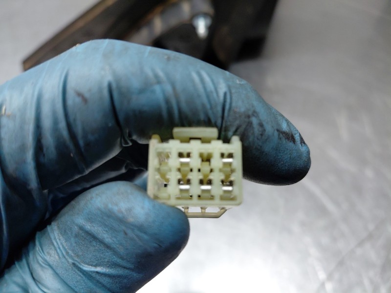 Recambio de retrovisor derecho para suzuki swift iii (mz, ez) 1.3 (rs 413) referencia OEM IAM   