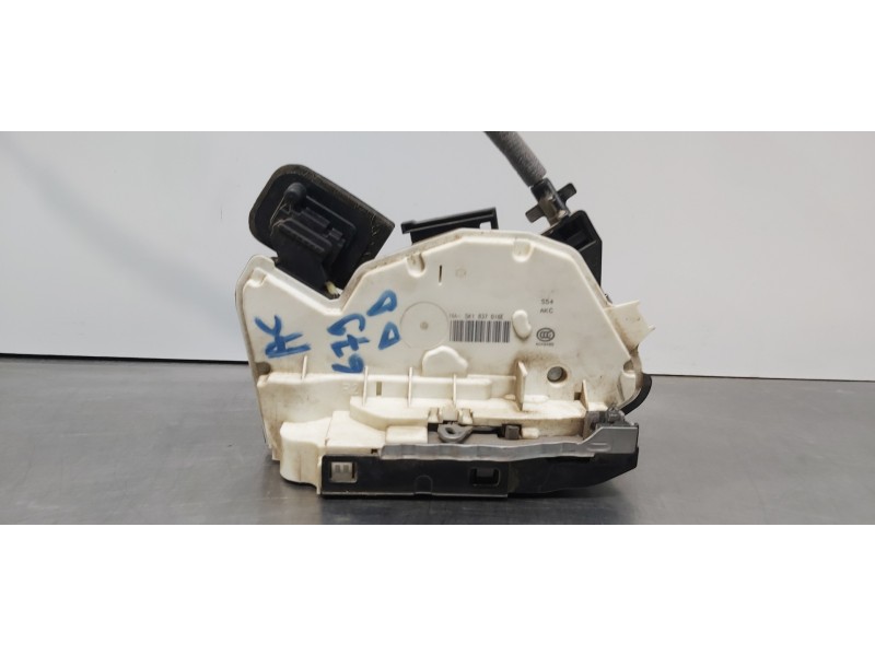 Recambio de cerradura puerta delantera derecha para volkswagen caddy furgón/kombi furgón bluemotion referencia OEM IAM 5K1837016 Recambio de cerradura puerta delantera derecha para volkswagen caddy furgón/kombi furgón bluemotion referencia OEM IAM 5K1837016