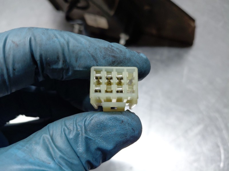 Recambio de retrovisor izquierdo para suzuki swift iii (mz, ez) 1.3 (rs 413) referencia OEM IAM   