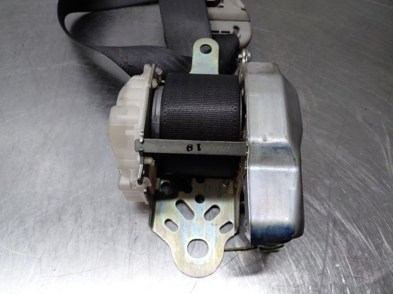Recambio de cinturon seguridad delantero izquierdo para suzuki swift iii (mz, ez) 1.3 (rs 413) referencia OEM IAM   