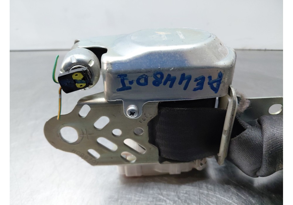 Recambio de cinturon seguridad delantero izquierdo para suzuki swift iii (mz, ez) 1.3 (rs 413) referencia OEM IAM   