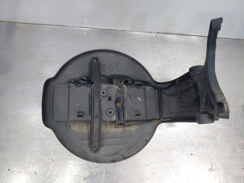 Recambio de soporte rueda repuesto para jeep cherokee (kj) sport referencia OEM IAM   