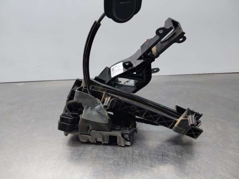 Recambio de cerradura puerta trasera izquierda para ford kuga ecoblue referencia OEM IAM   