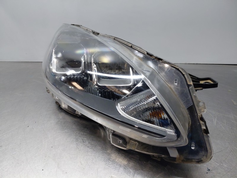 Recambio de faro derecho para ford kuga ecoblue referencia OEM IAM   