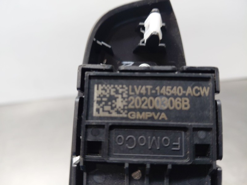 Recambio de mando elevalunas delantero izquierdo para ford kuga ecoblue referencia OEM IAM   