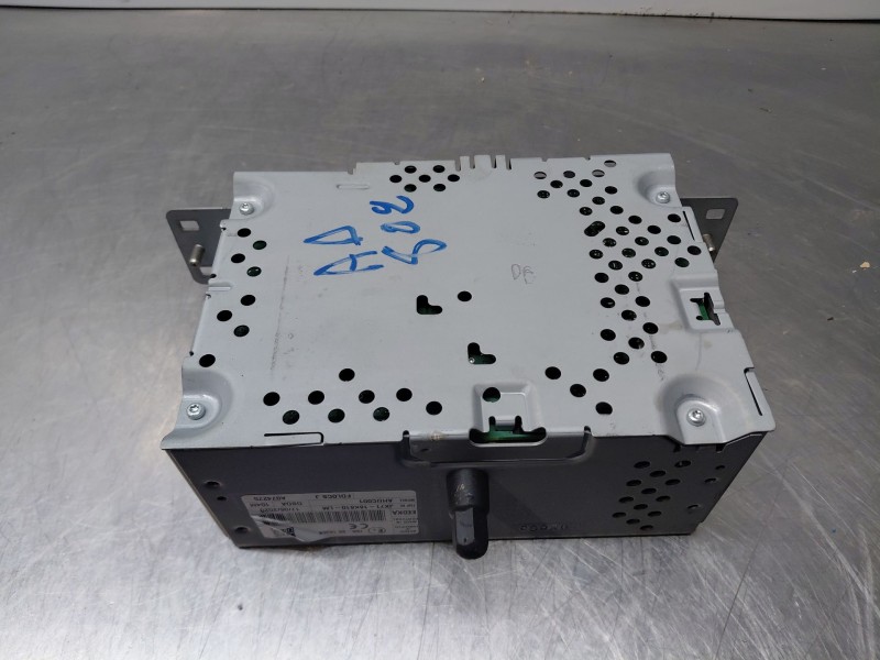 Recambio de sistema audio / radio cd para ford kuga ecoblue referencia OEM IAM   
