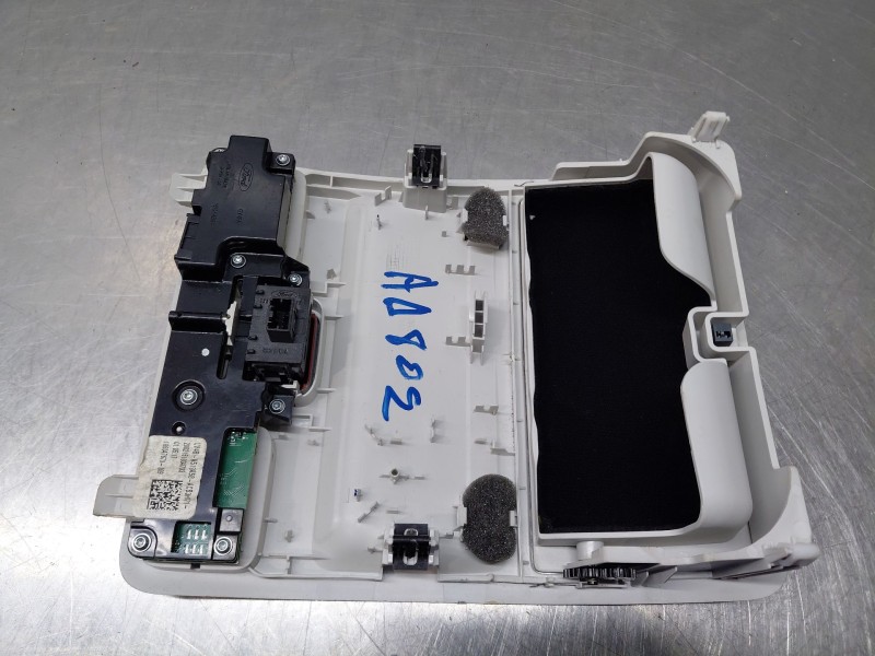 Recambio de luz interior para ford kuga ecoblue referencia OEM IAM   
