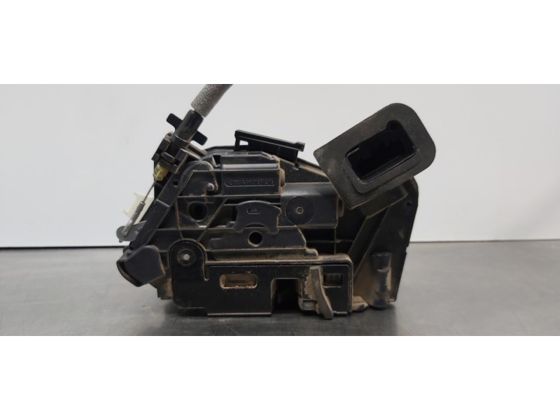Recambio de cerradura puerta delantera derecha para volkswagen caddy furgón/kombi furgón bluemotion referencia OEM IAM 5K1837016