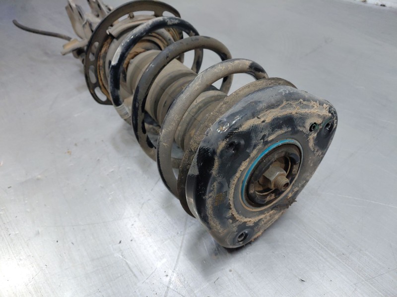 Recambio de amortiguador delantero derecho para ford kuga ecoblue referencia OEM IAM   