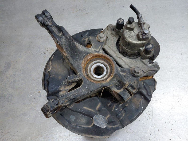 Recambio de mangueta delantera izquierda para ford kuga ecoblue referencia OEM IAM   