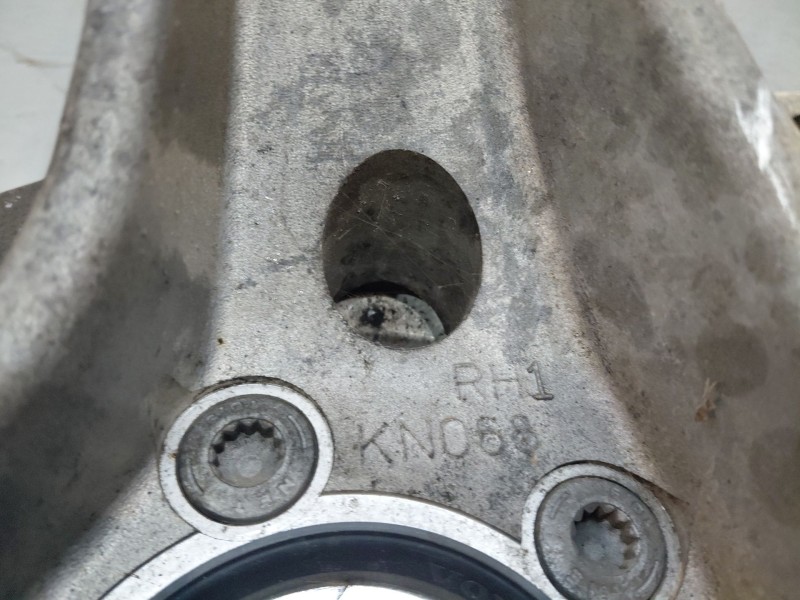 Recambio de mangueta delantera derecha para volvo v90 kombi momentum referencia OEM IAM   