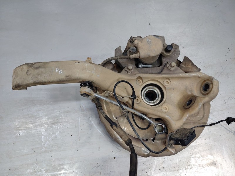 Recambio de mangueta delantera derecha para bmw x5 (e70) xdrive 30 d referencia OEM IAM   