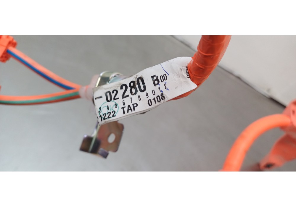 Recambio de cable positivo bateria - borne positivo para toyota corolla touring sports (e21) hybrid active referencia OEM IAM 82